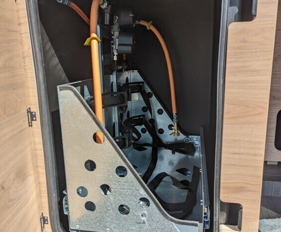 DETHLEFFS GLOBETRAIL 590 C complet